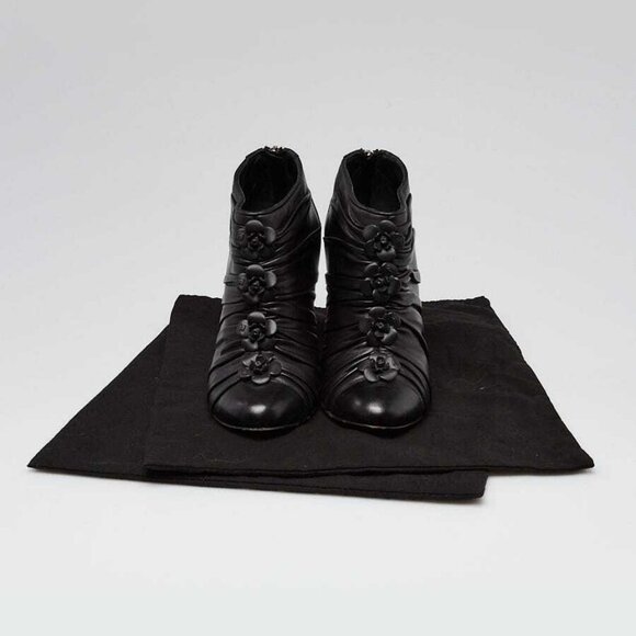 Chanel Black Leather Camellia Flowers Cap Toe Booties Size 6.5/37 - Picture 1 of 5
